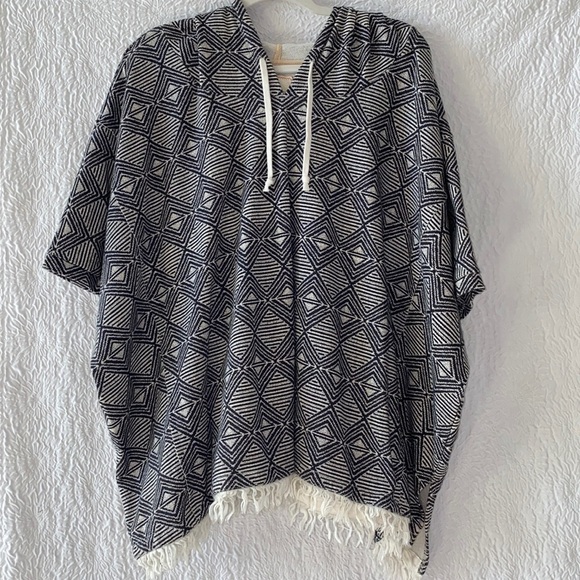 Alternative Hoodie Printed Poncho - Picture 1 of 10